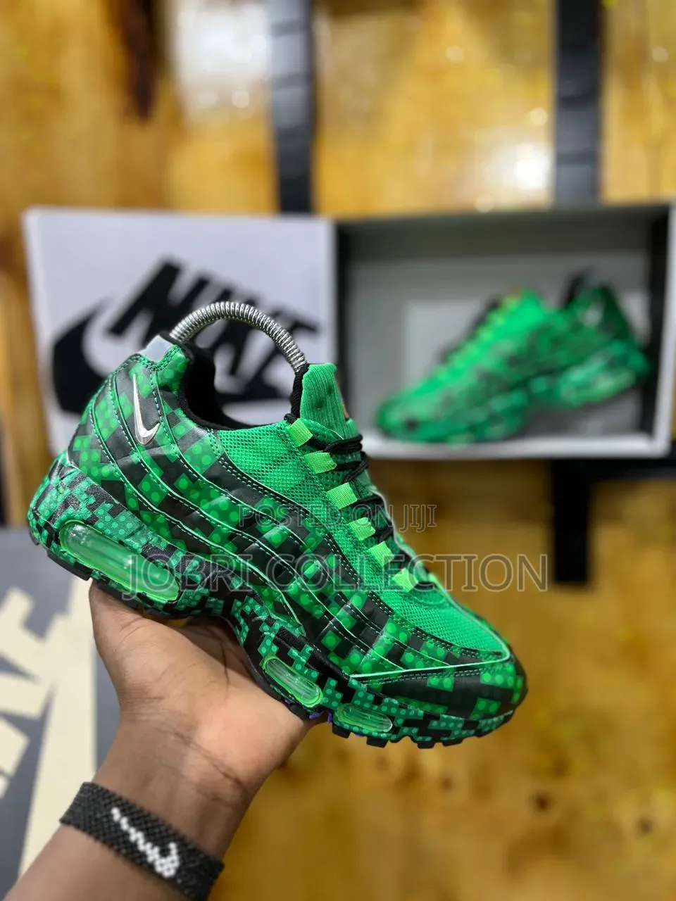 Designer Nike Airmax-95 × LEGO Sneakers
