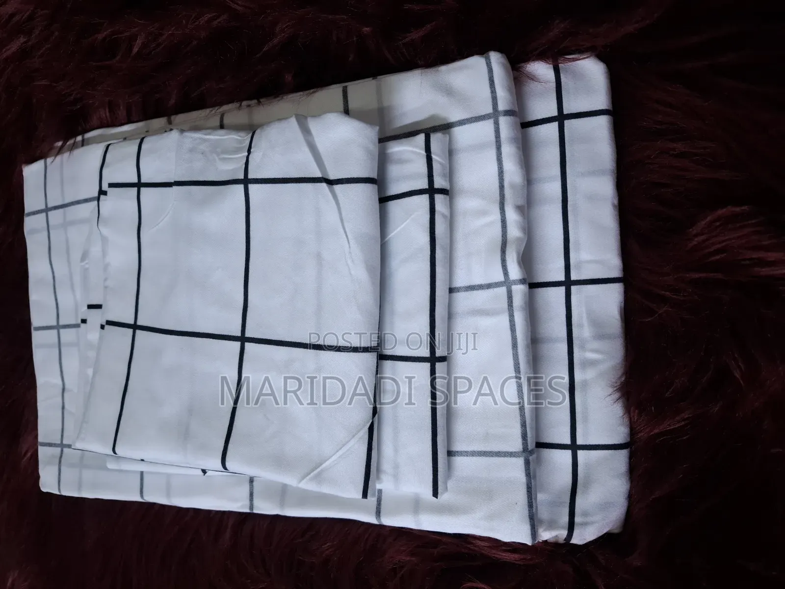 Make Your Bed Unique With These CLP Bedsheets Size 5*6