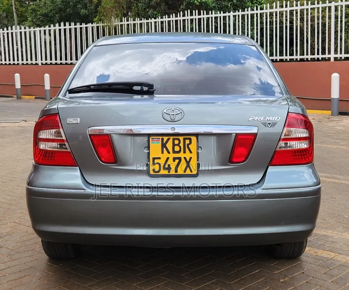 Toyota Premio 2005 Gray