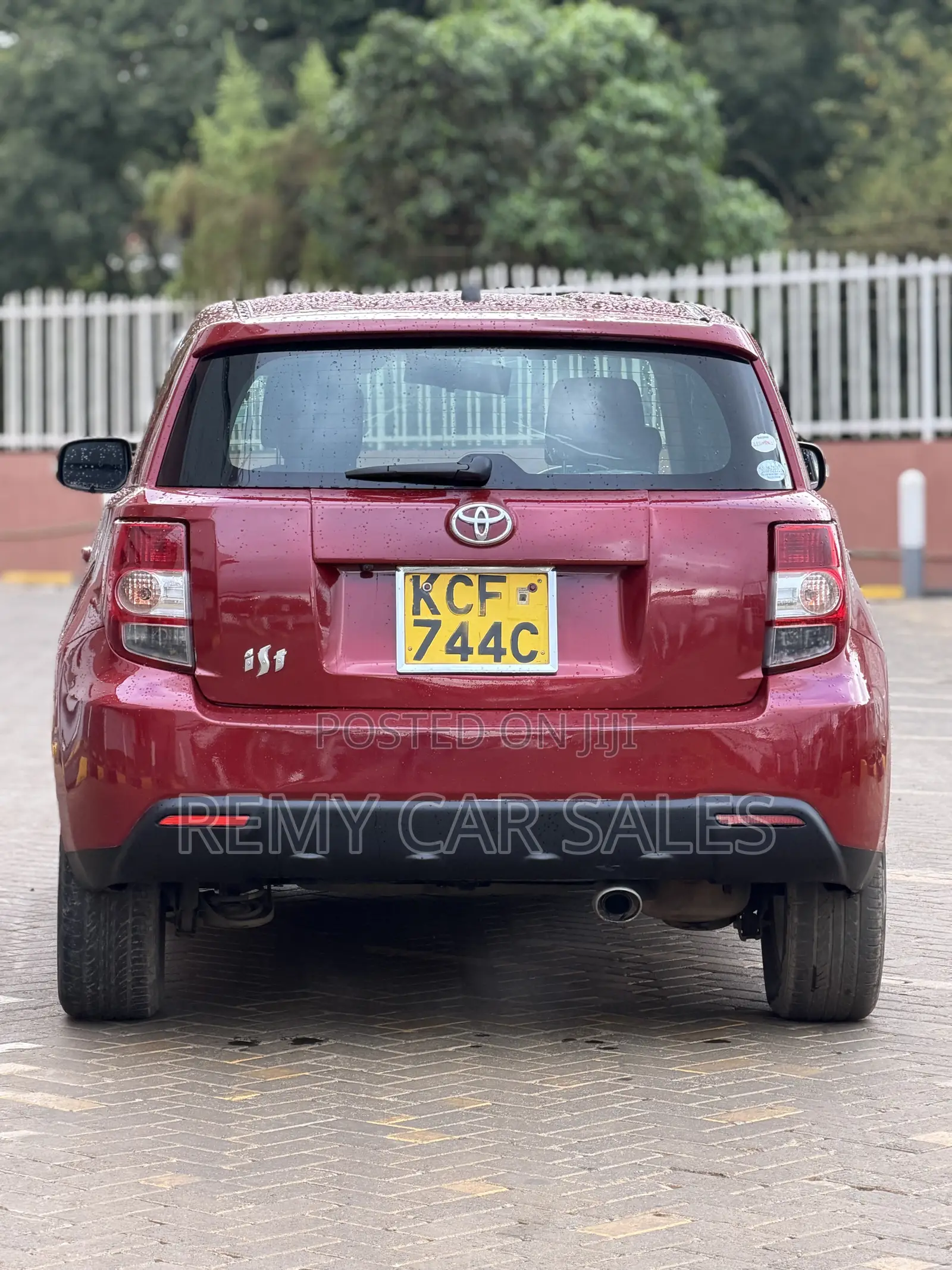 Toyota IST 2008 Red