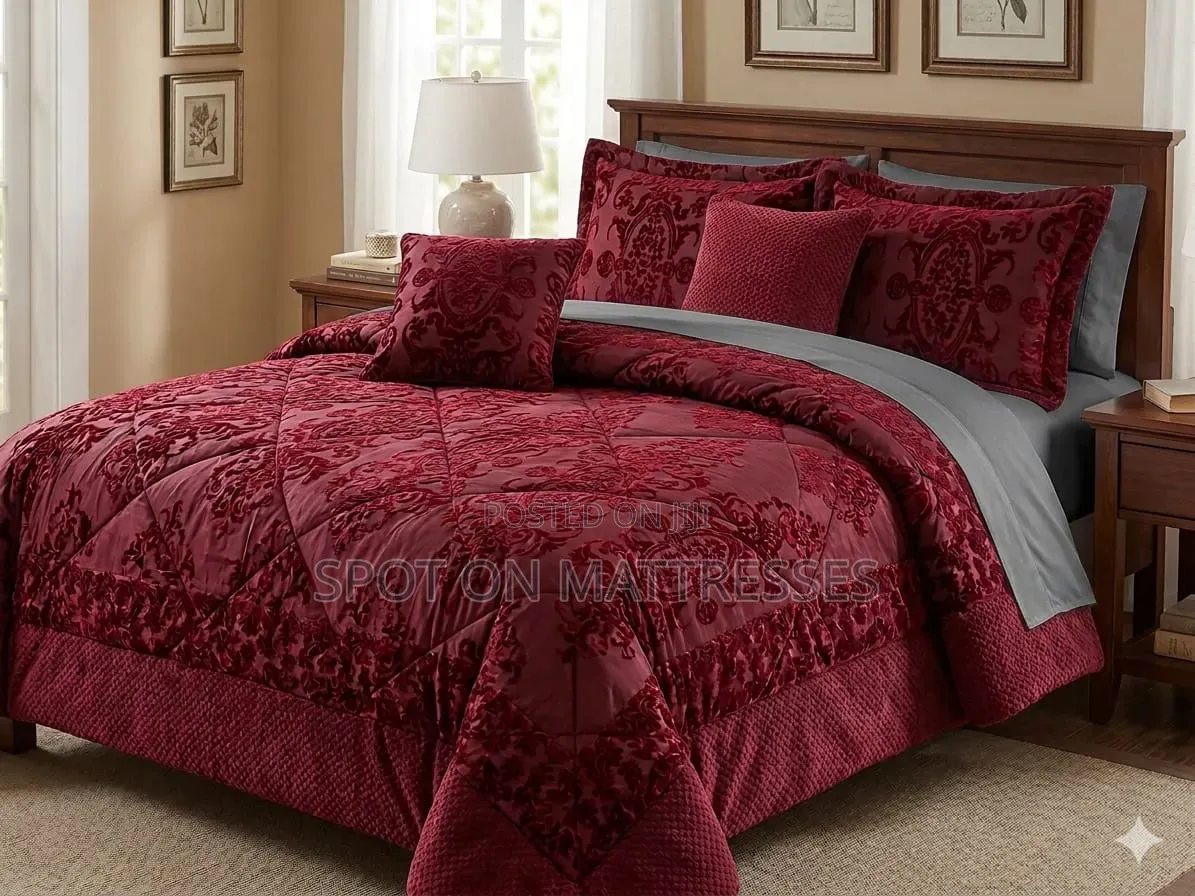 Offer! Royal Heavy Silk Duvets. 1 Duvet. 1 Bedsheet. 4 Pillow Cases.
