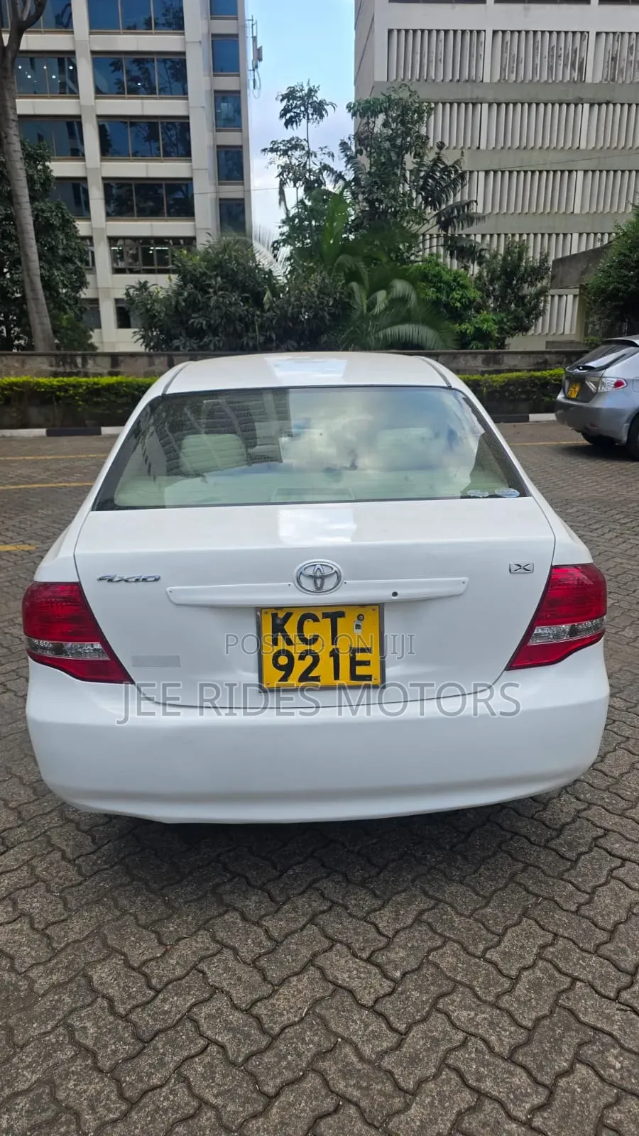 Toyota Axio 2011 Off white