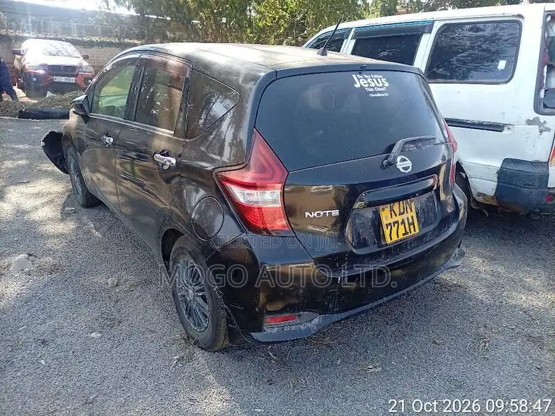 Nissan Note 2017 Black
