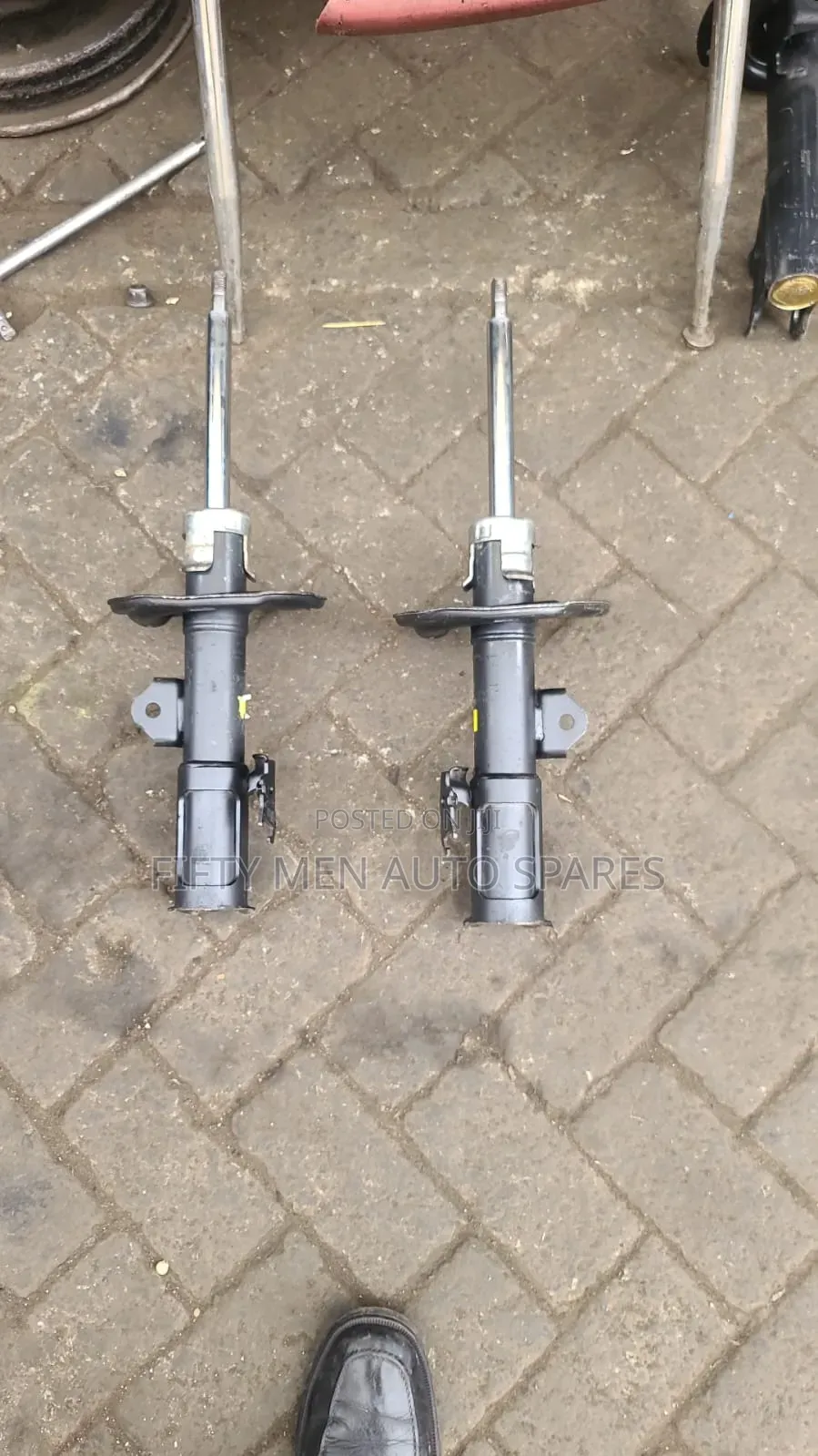 Toyota Auris Front Shocks