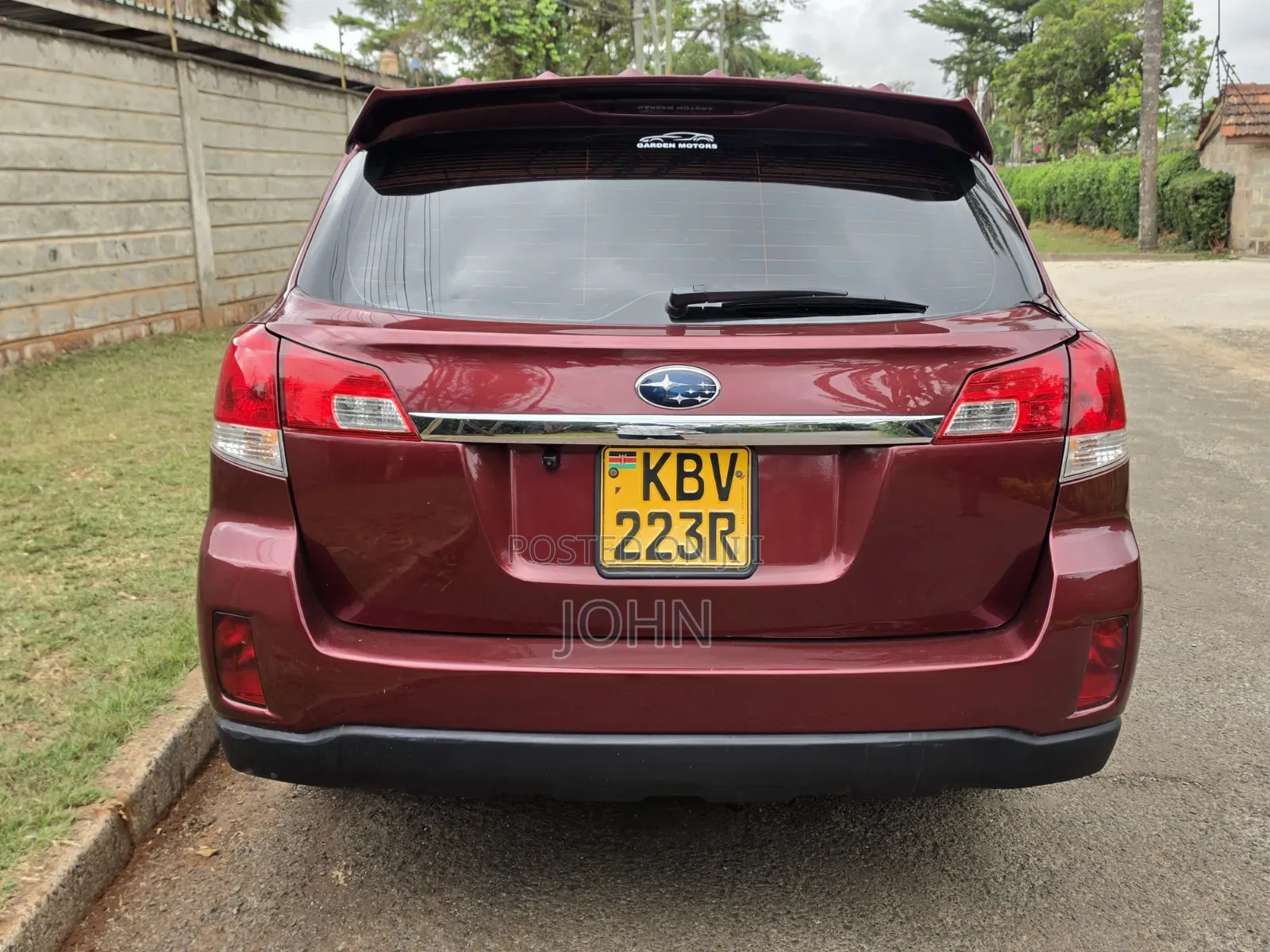 Subaru Outback 2.5i Premium 2013 Maroon