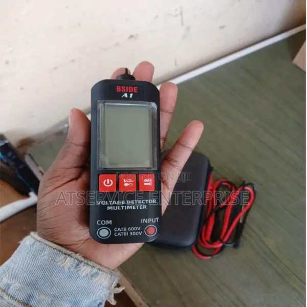 Intelligent AC/DC Voltage and Resistance Detector for DIY Enthusiasts