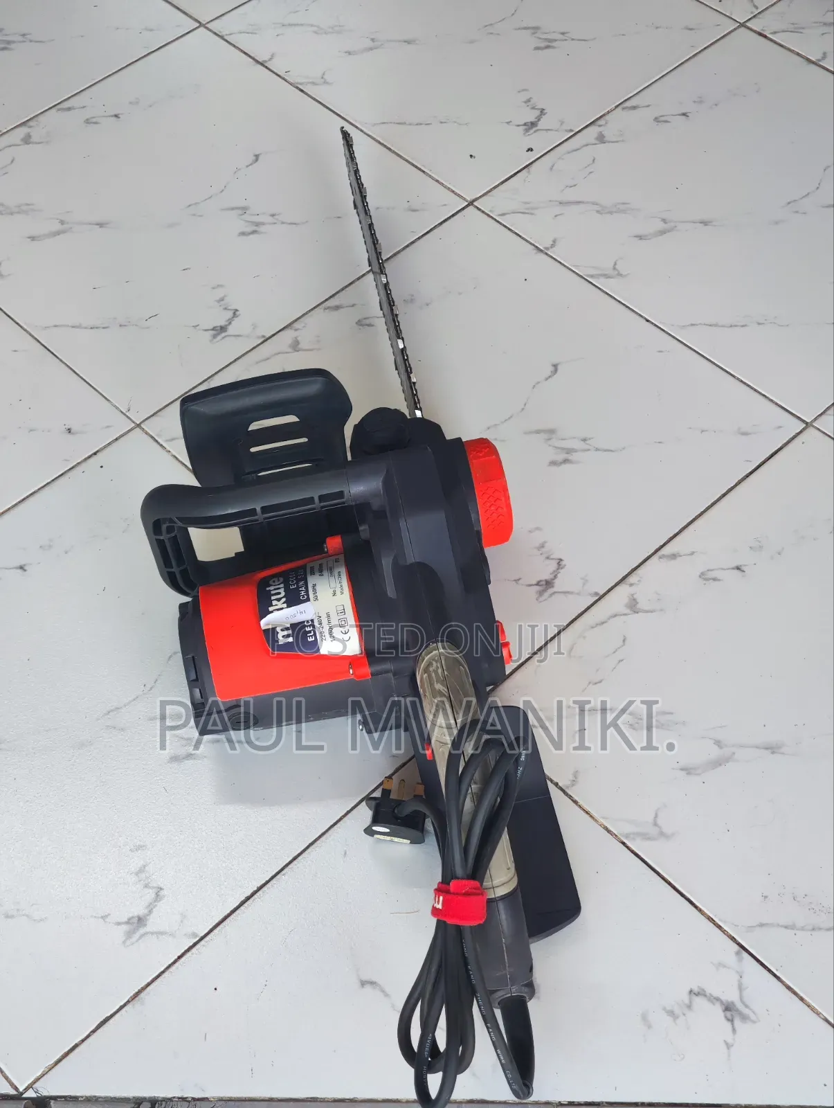 Makute 16-Inch Electric Chainsaw – Powerful Professional Wood Cutter