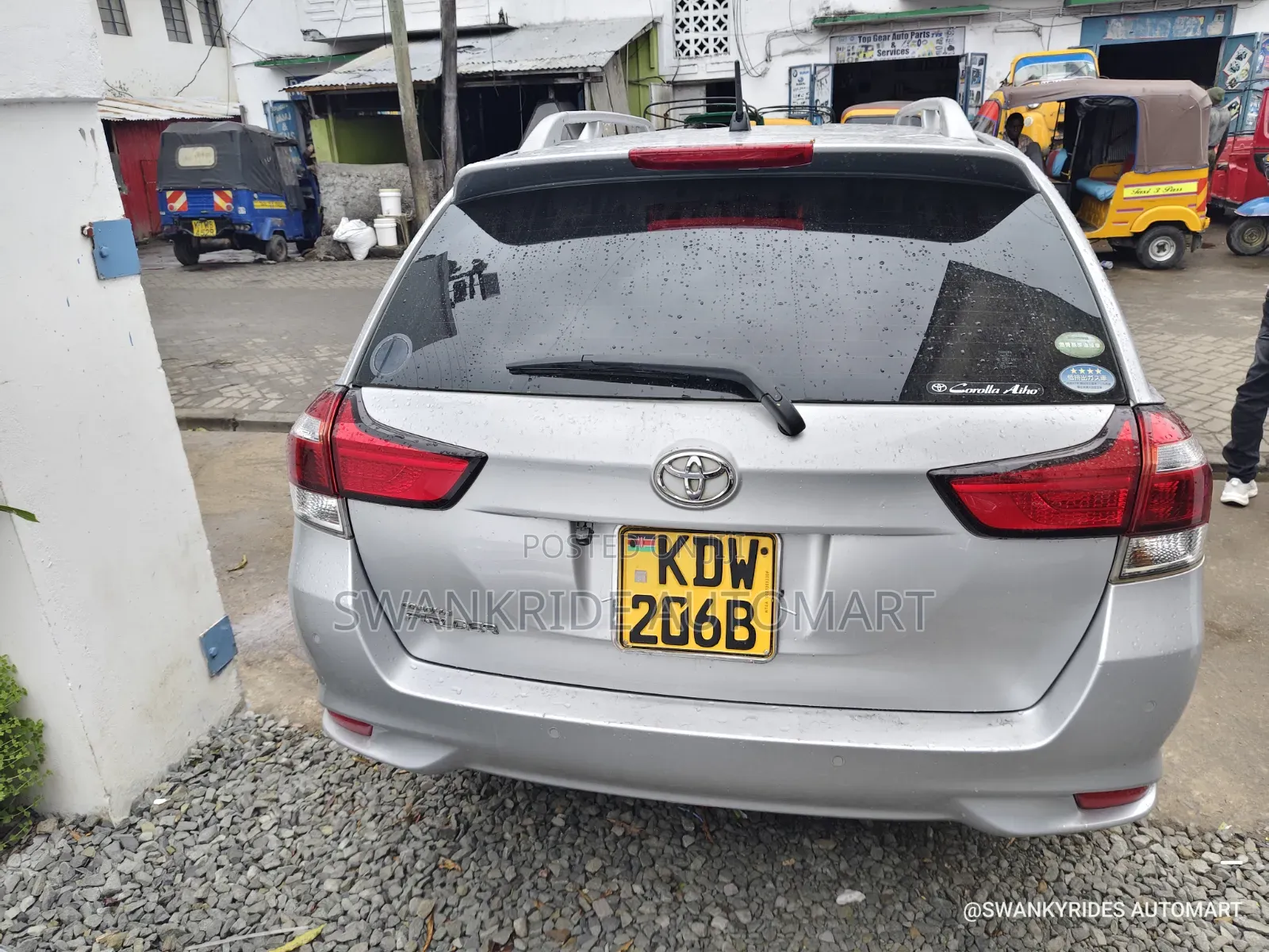 Toyota Corolla Fielder 1.5 Petrol FWD 2018 Silver