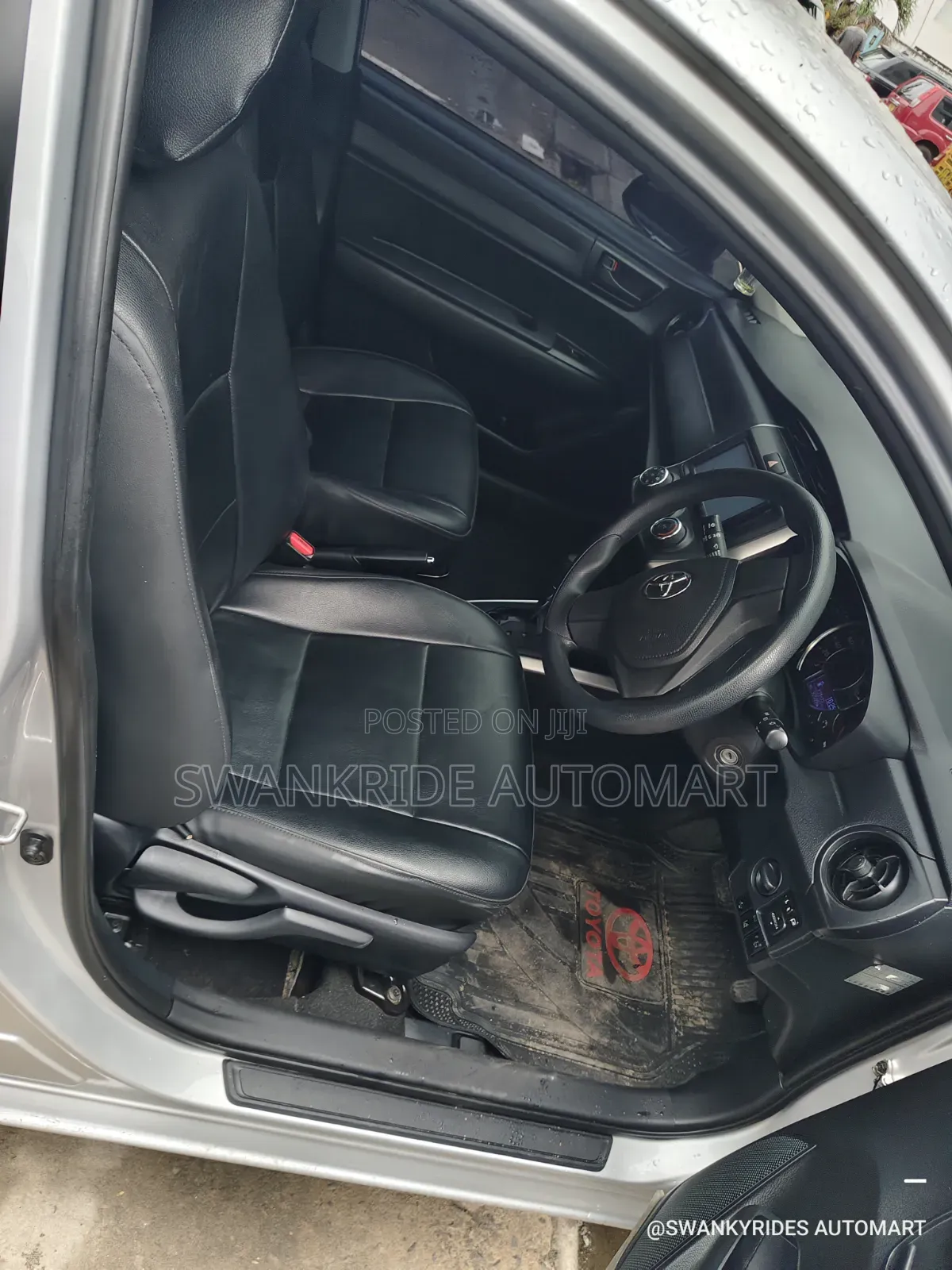 Toyota Corolla Fielder 1.5 Petrol FWD 2018 Silver