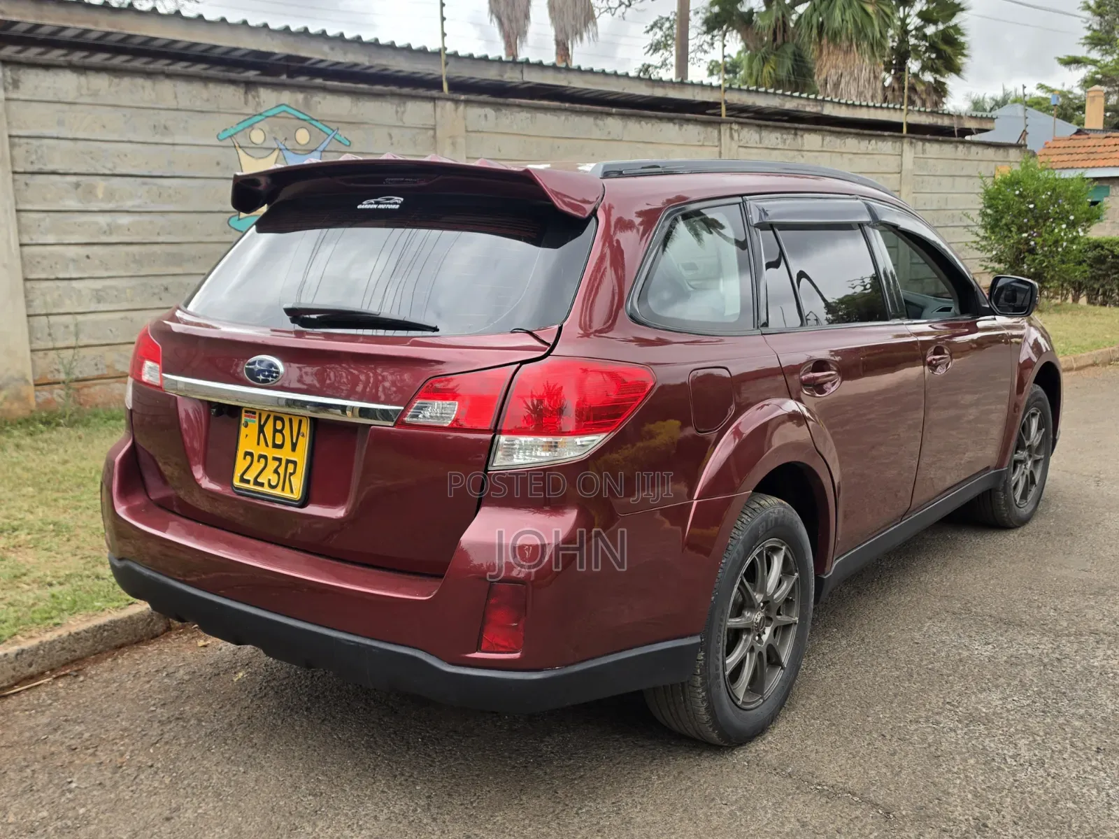 Subaru Outback 2.5i Premium 2013 Maroon