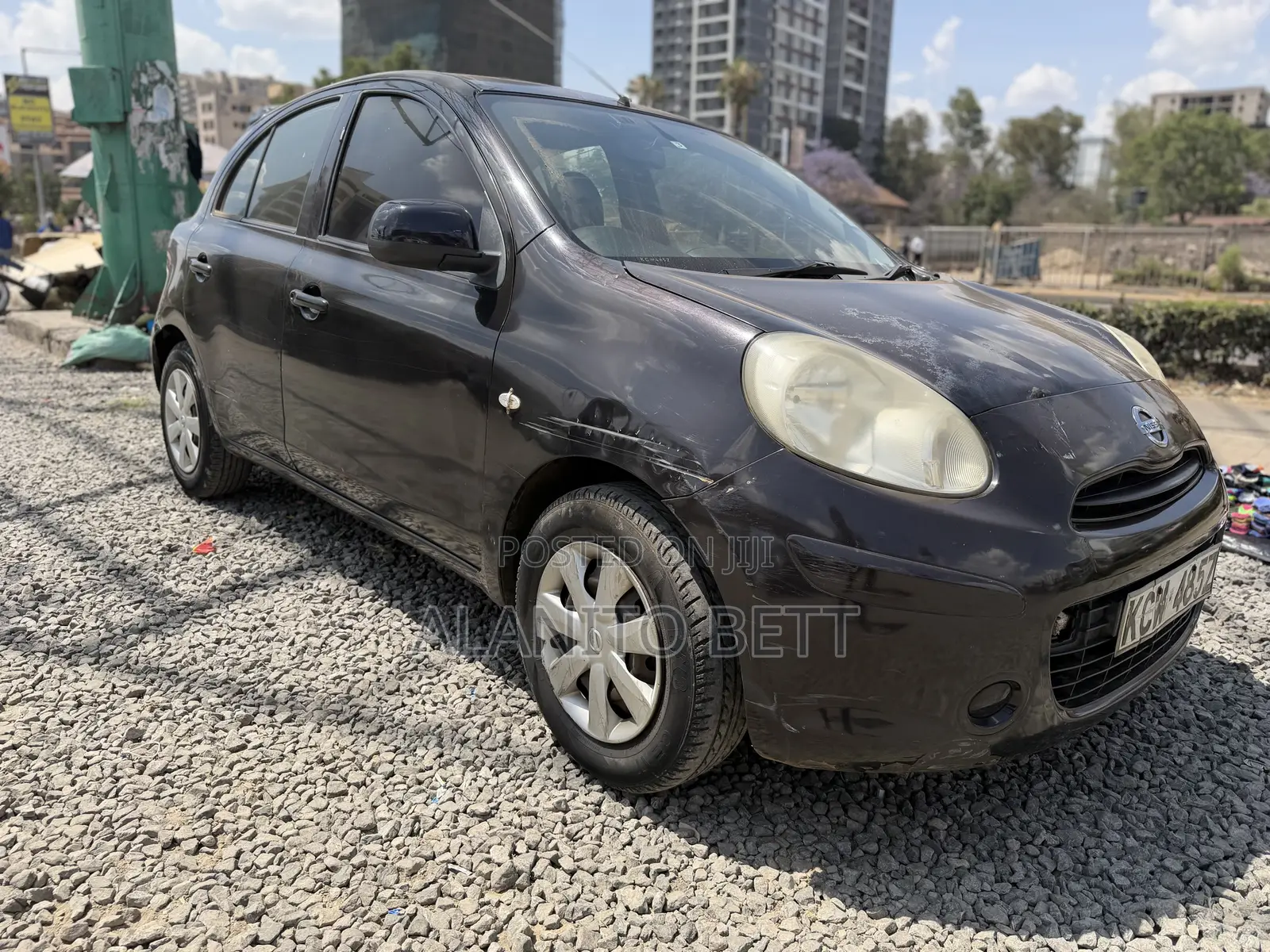 Nissan March 1.2 FWD 2012 Brown