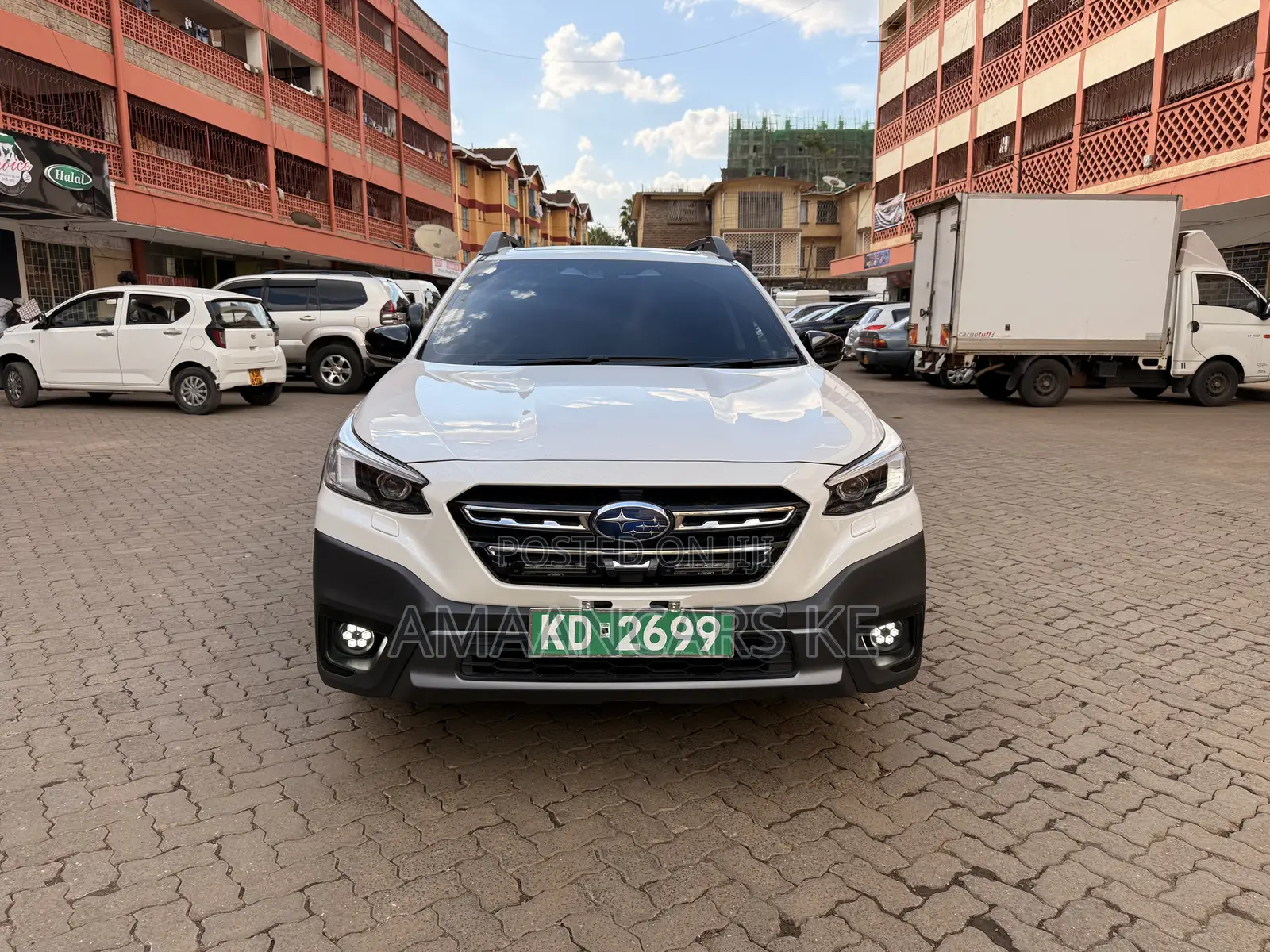 Subaru Outback 2023 White