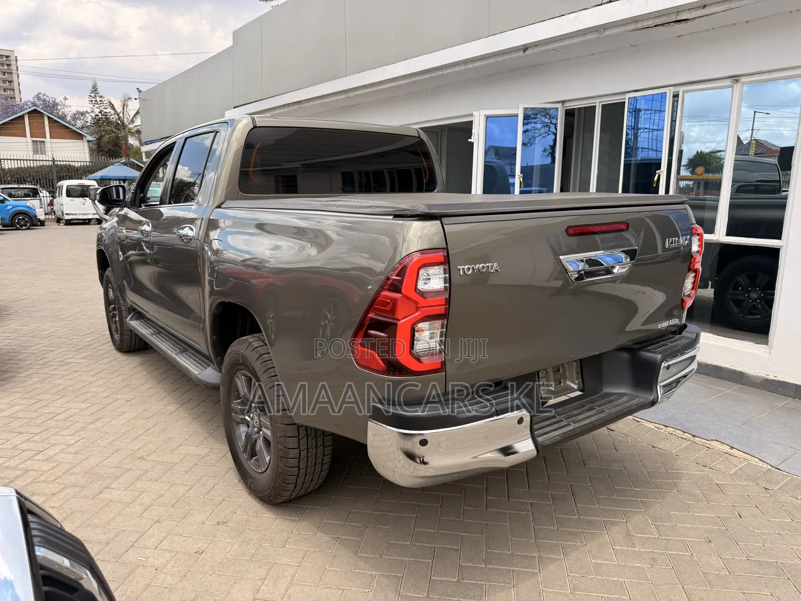 Toyota Hilux 2021 Green