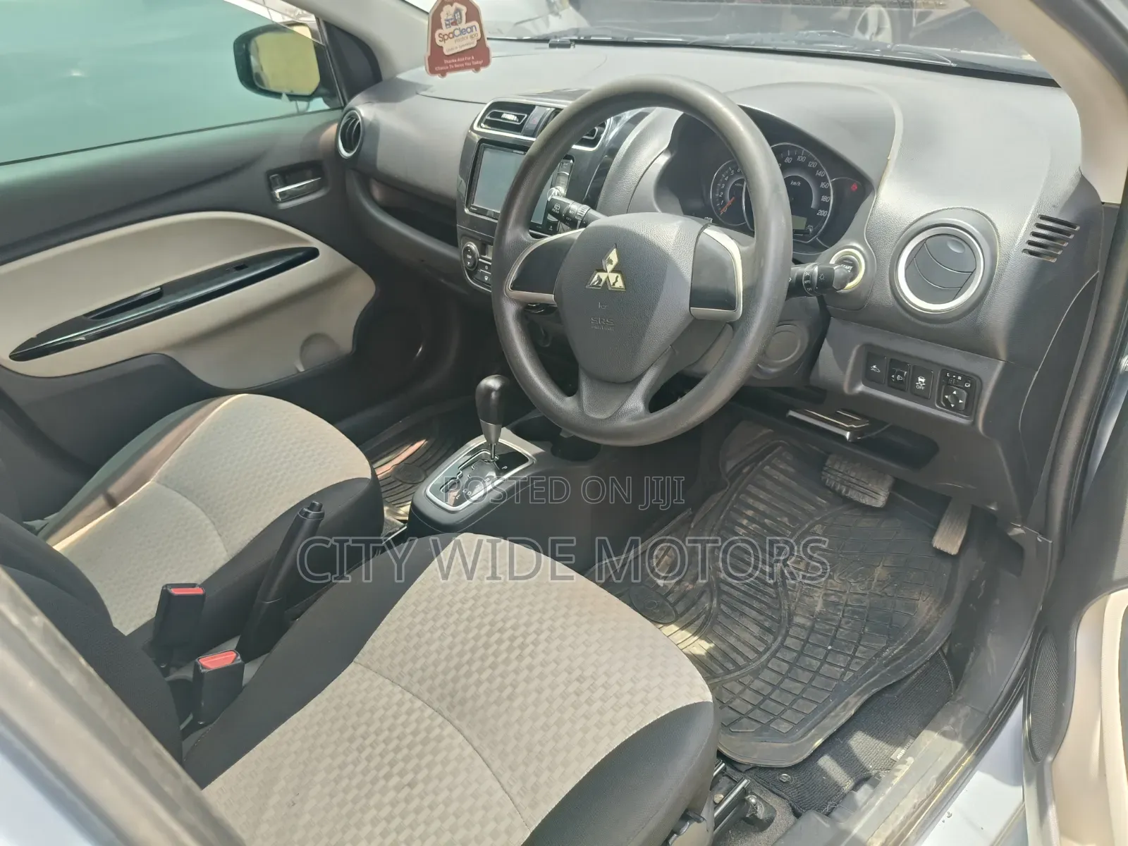 Mitsubishi Mirage 2017 Silver