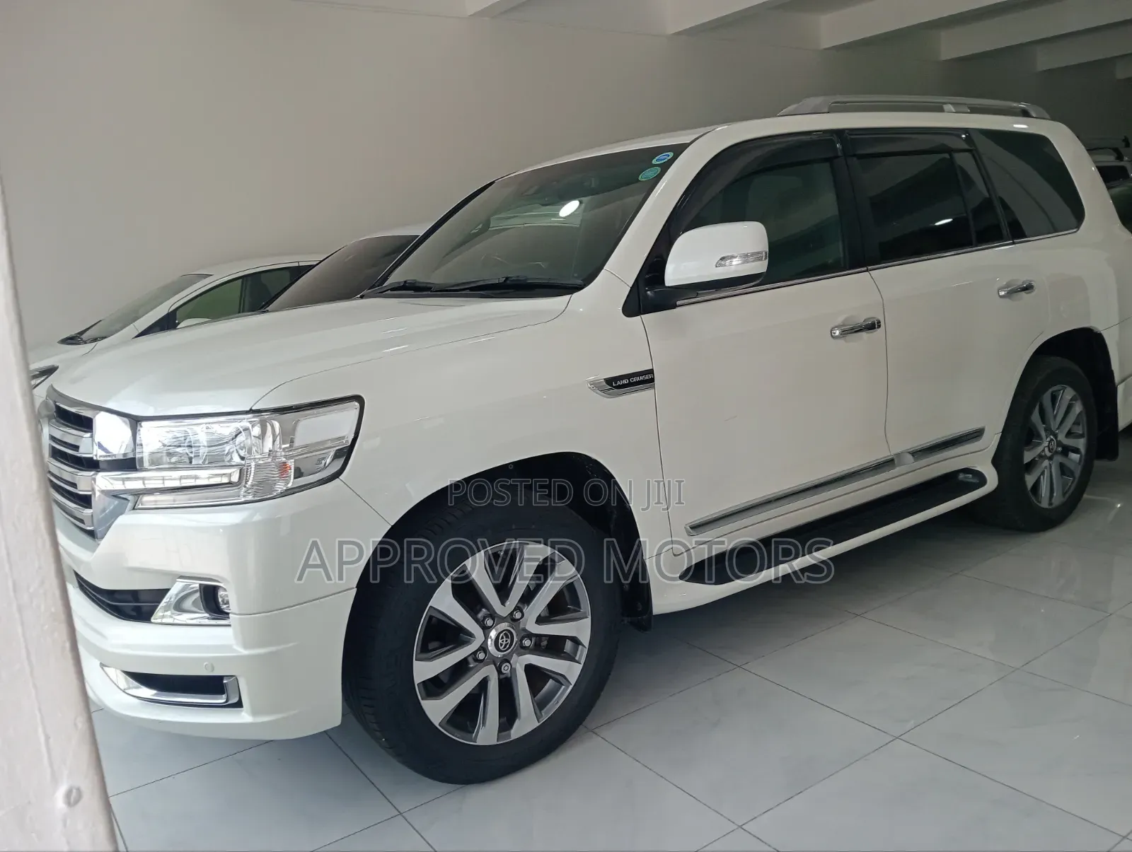 Toyota Land Cruiser 2020 White