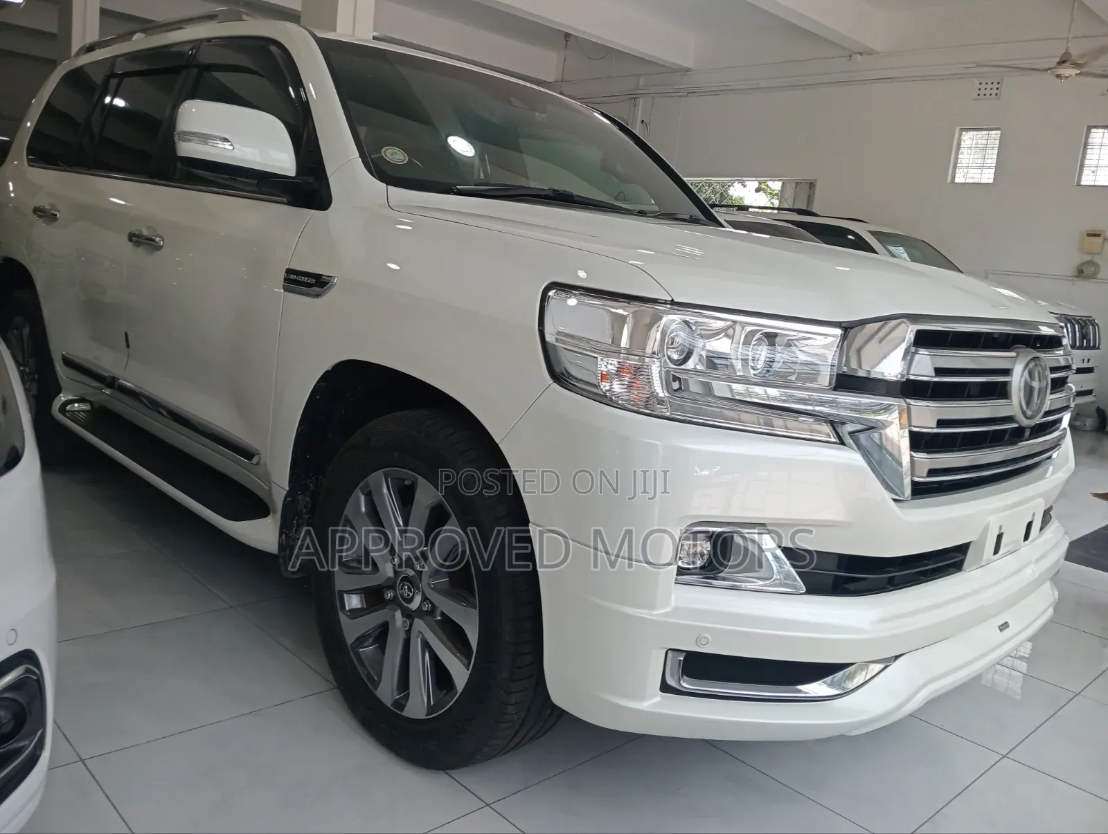 Toyota Land Cruiser 2020 White