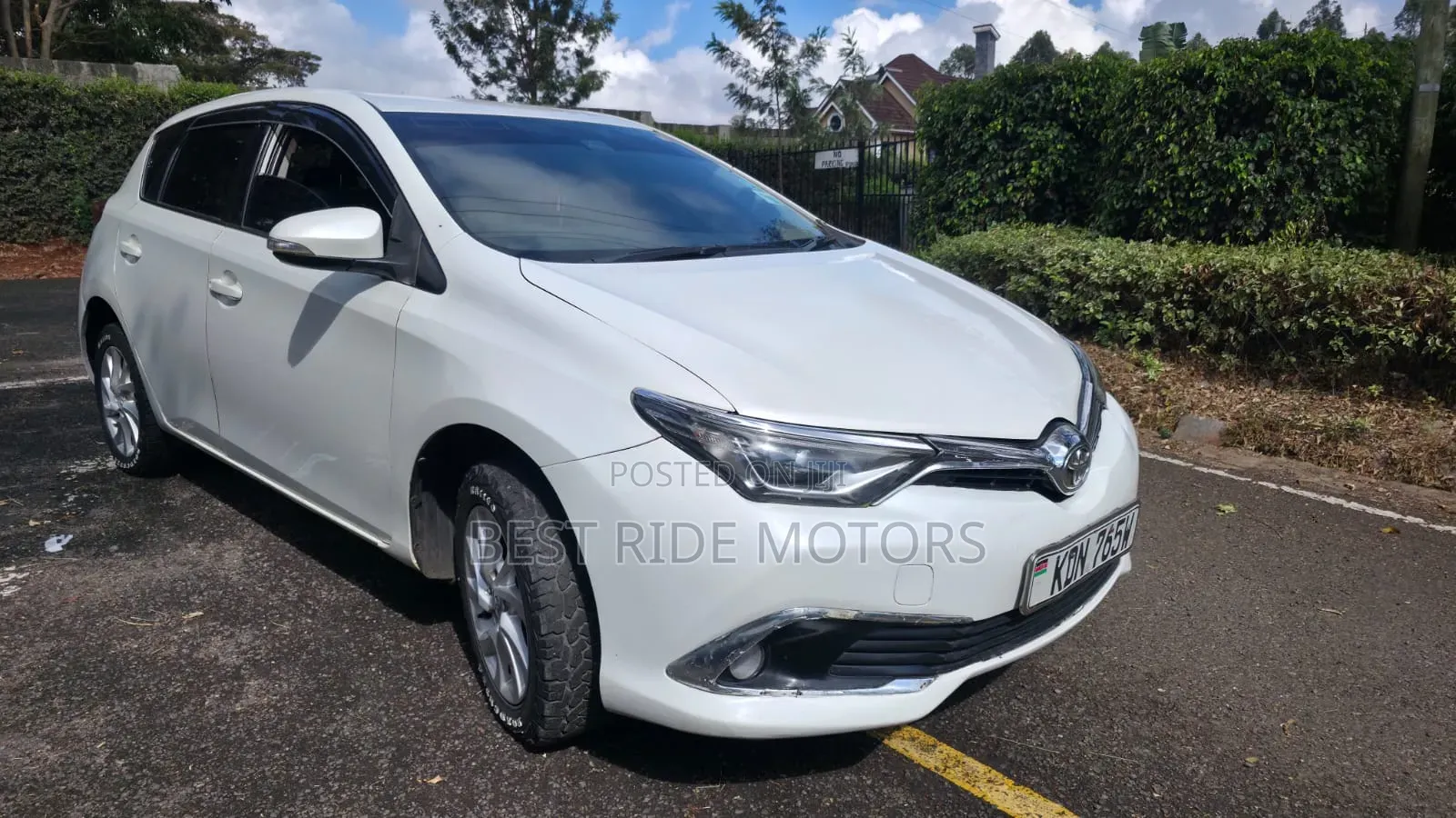 Toyota Auris 2017 White