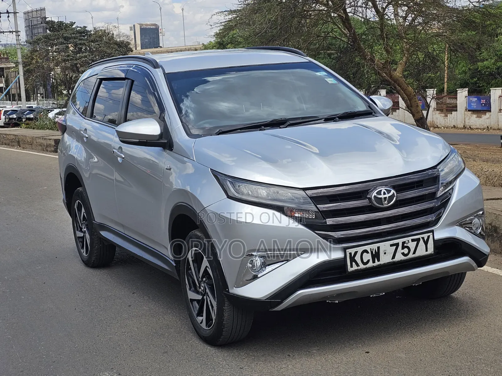 Toyota Rush 2019 Silver