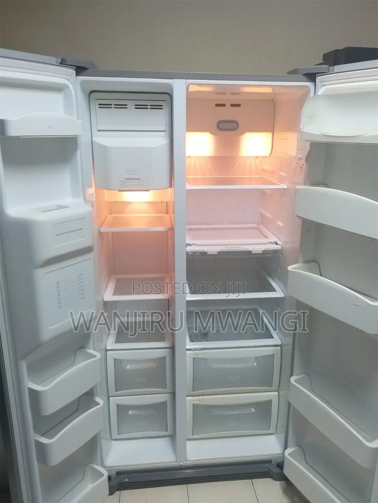 Clean Exuk Side by Side Refrigerator