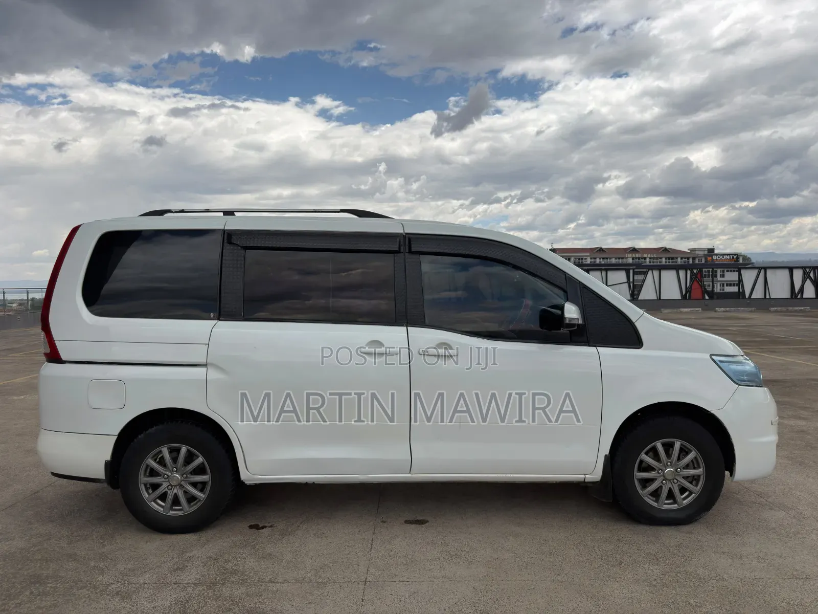 Nissan Serena 2009 White