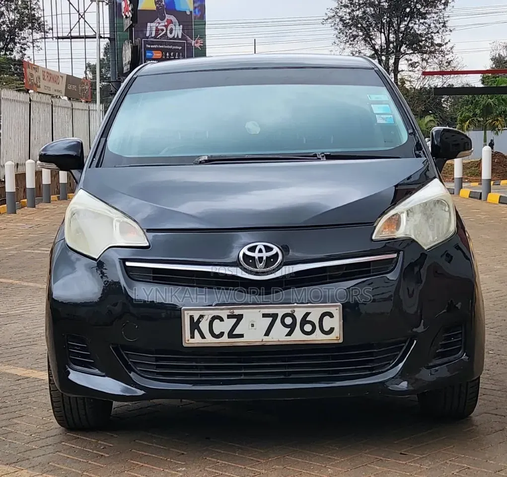 Toyota Ractis 2012 Black