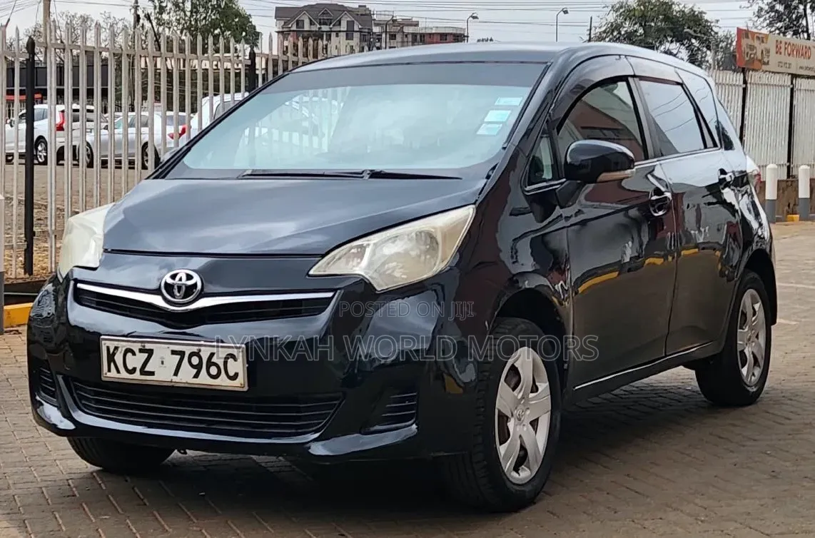 Toyota Ractis 2012 Black