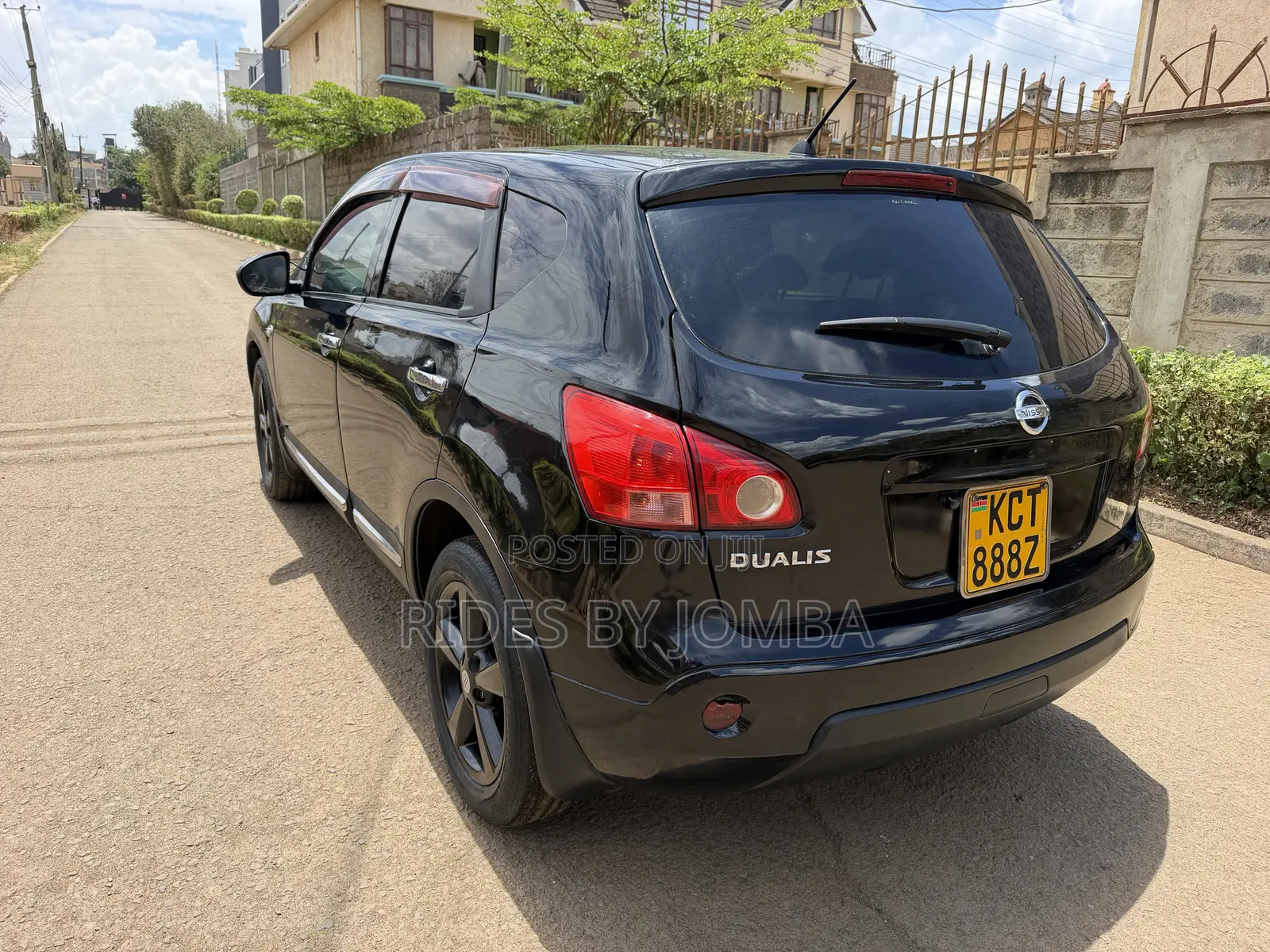 Nissan Dualis 2012 Black