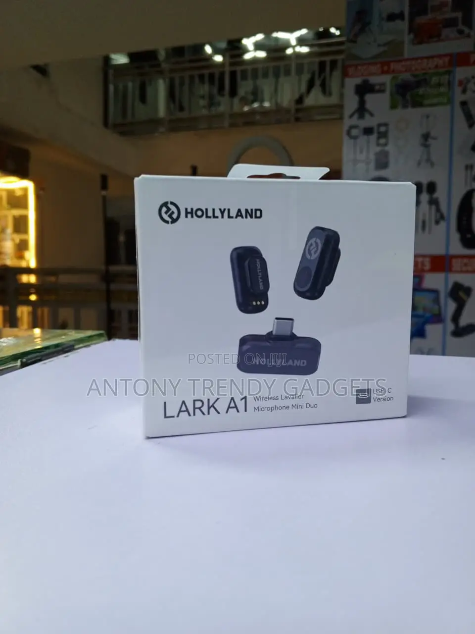 Hollyland Lark A1 Mini Duo Wireless Clip on Microphone System