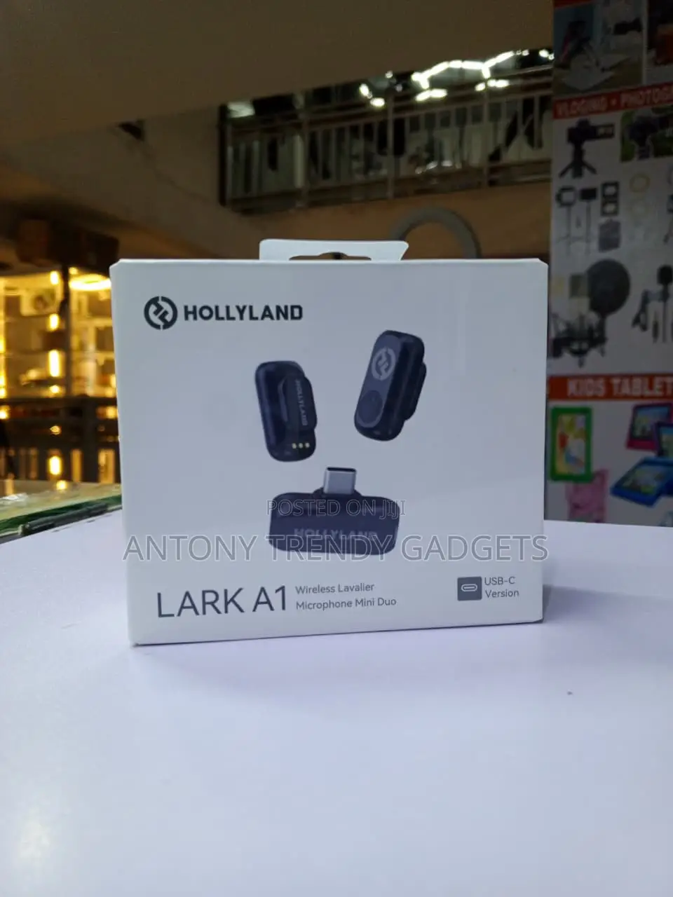 Hollyland Lark A1 Mini Duo Wireless Clip on Microphone System