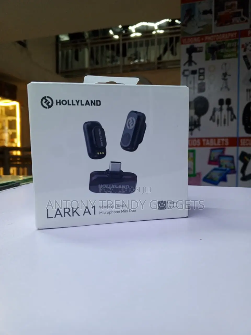 Hollyland Lark A1 Mini Duo Portable Wireless Mic for Interviews
