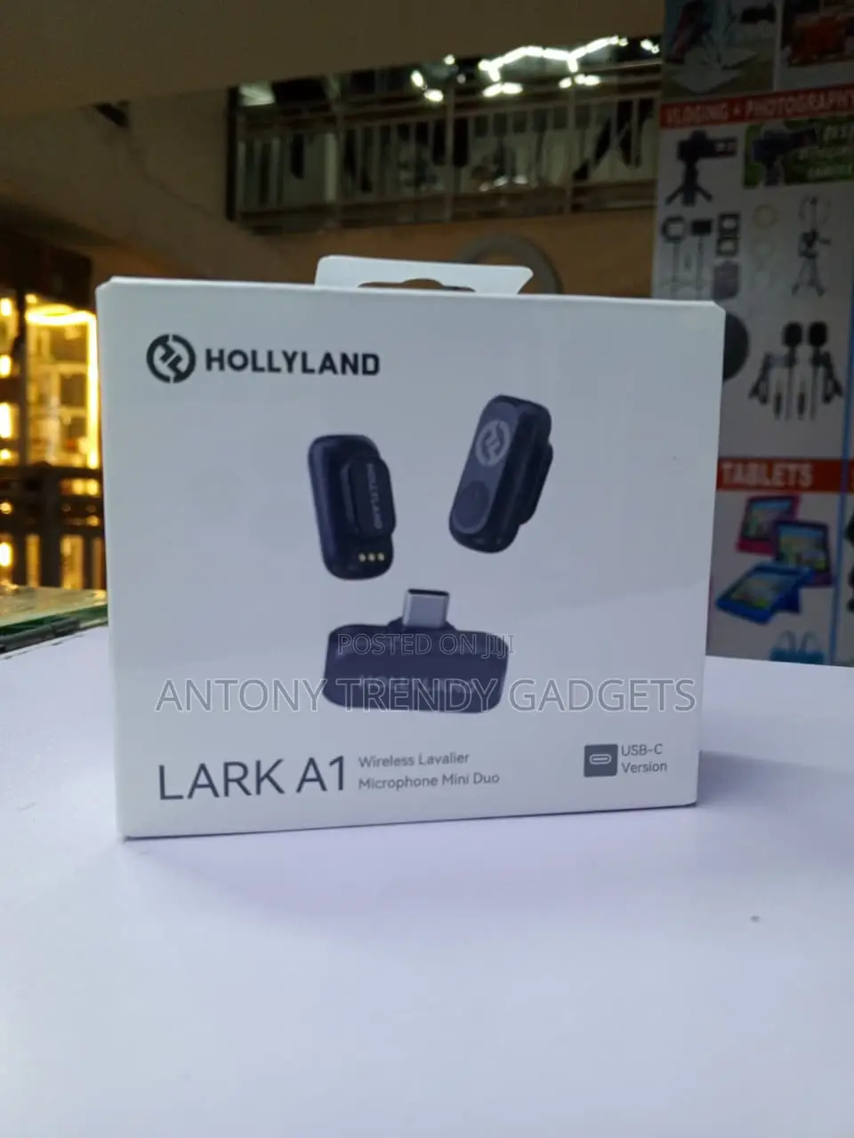 Hollyland Lark A1 Mini Duo Dual Mic System for Mobile Recording