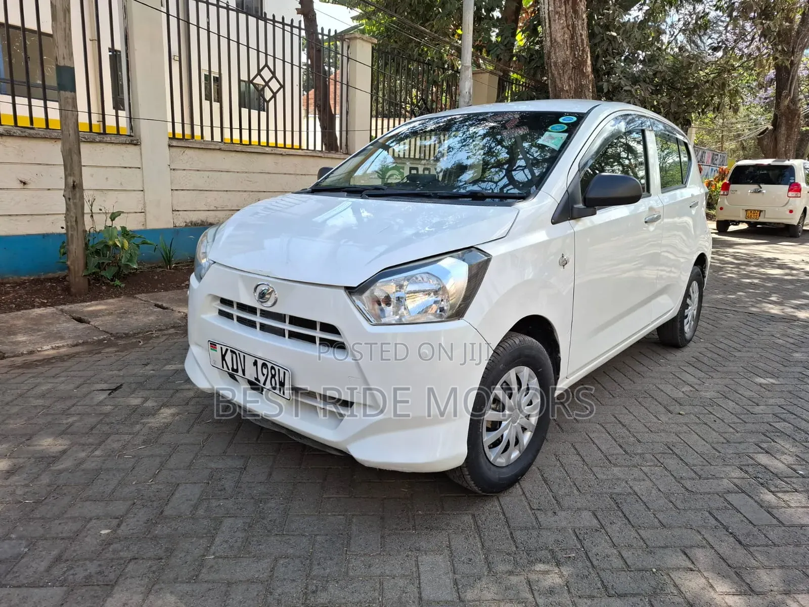 Daihatsu Mira 2018 Blue