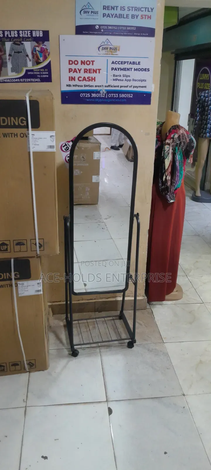 Full Length Dressing Mirror With Small Shoe Rack (Black/ White)