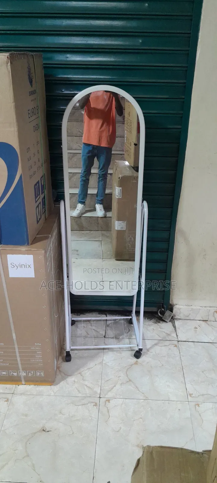 Full Length Dressing Mirror With Small Shoe Rack (Black/ White)