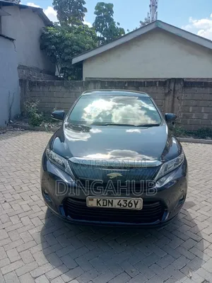 Toyota Harrier 2.0 2016 Matt Black