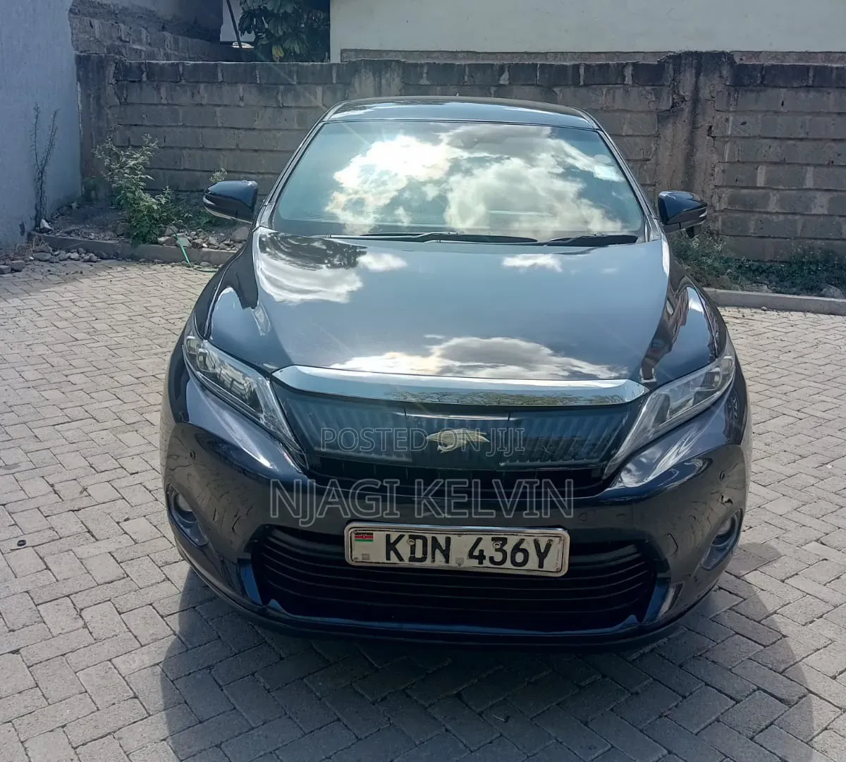 Toyota Harrier 2.0 2016 Black