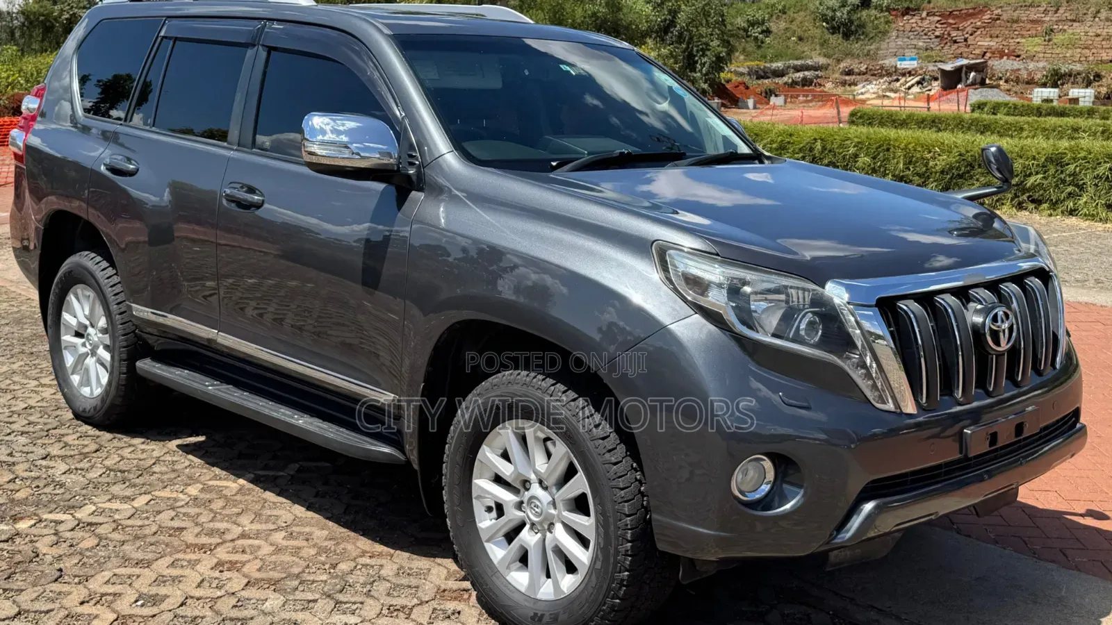 Toyota Land Cruiser Prado 2.8 D-4D 2015 Gray