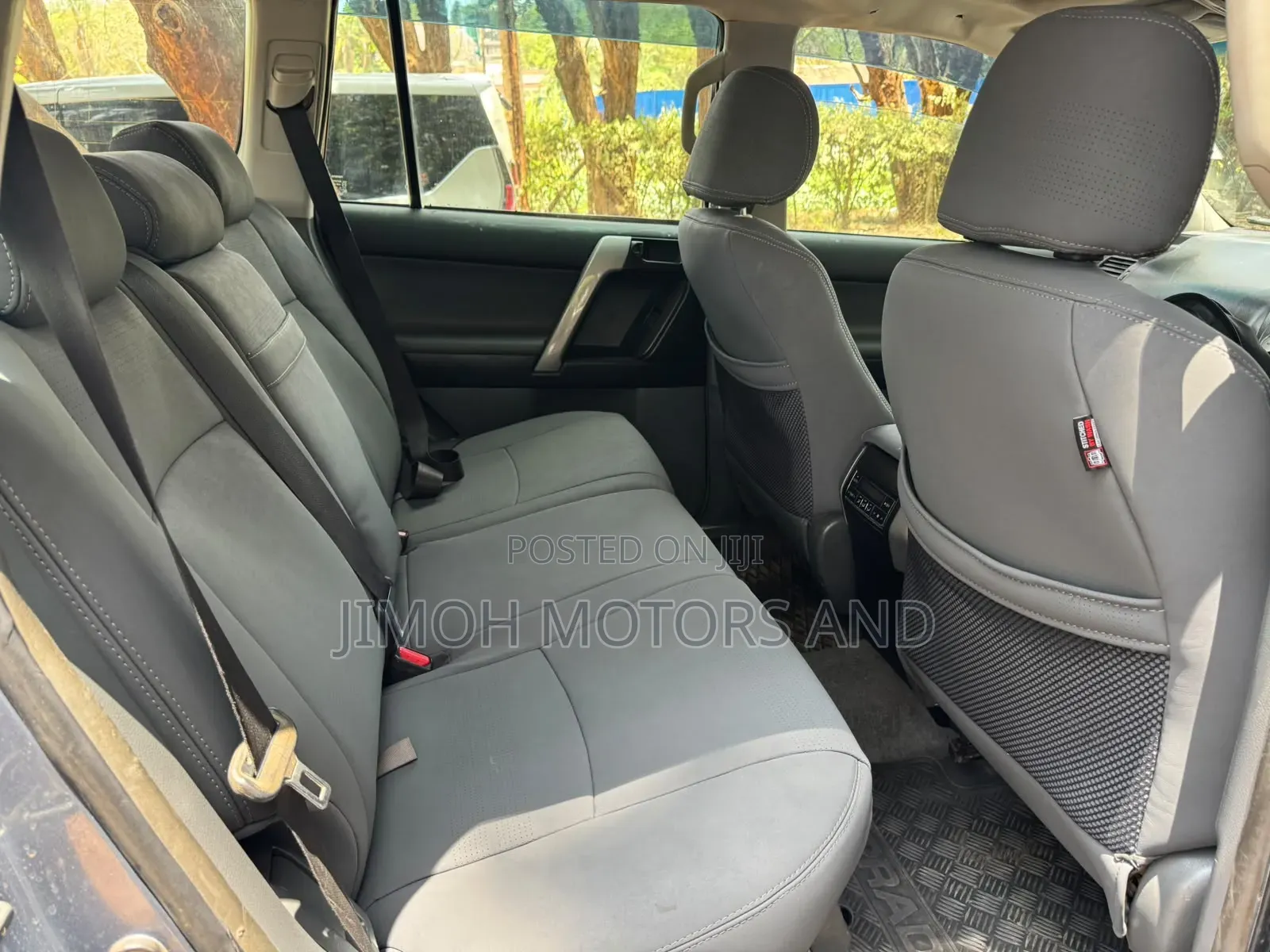 Toyota Land Cruiser Prado 2016 Gray