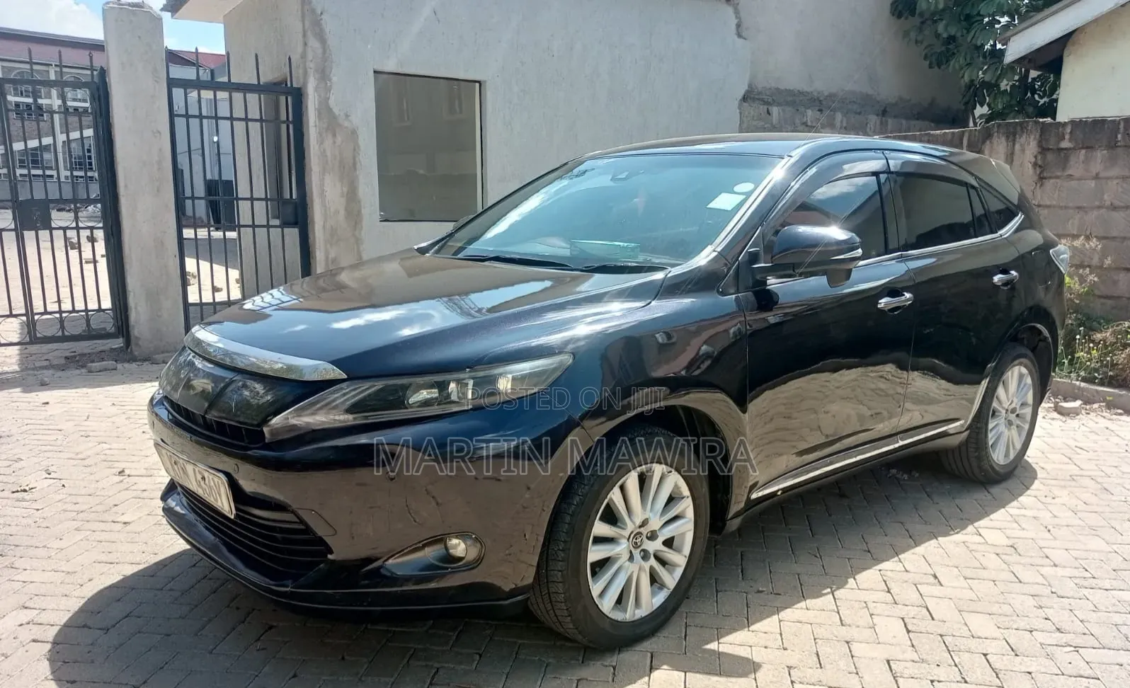 Toyota Harrier 2016 Black