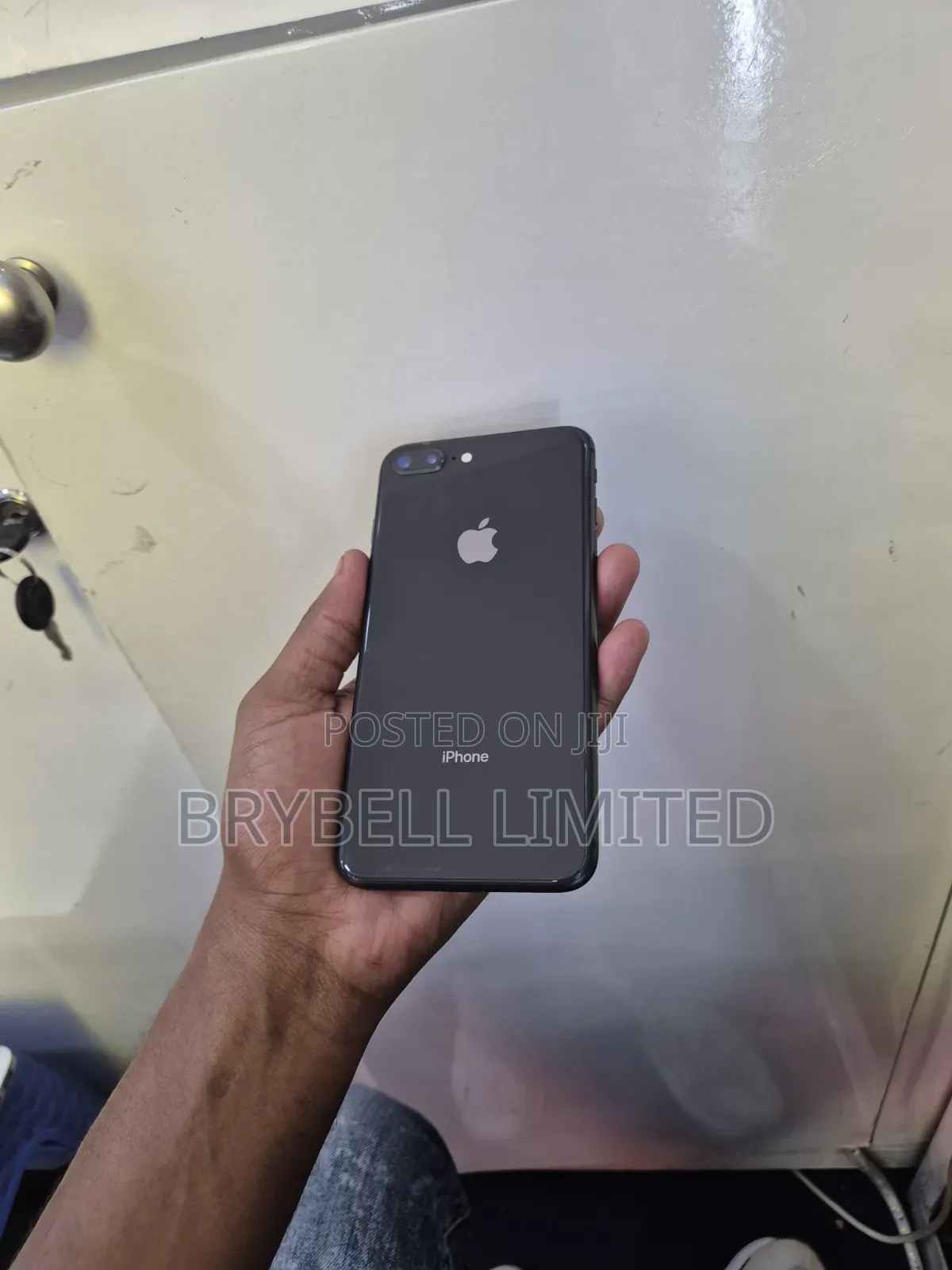 Apple iPhone 8 Plus 64 GB Black