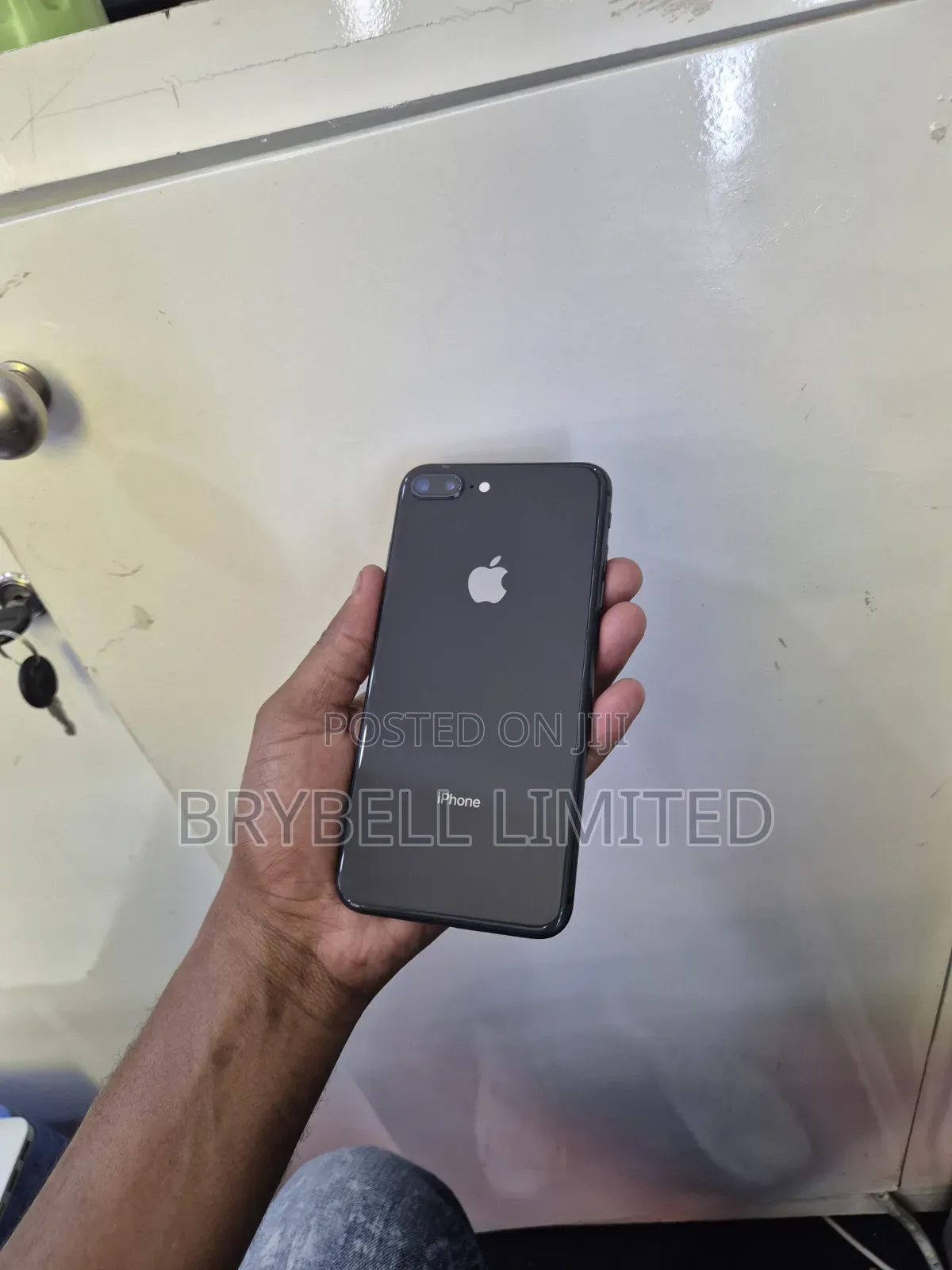 Apple iPhone 8 Plus 64 GB Black