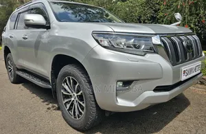 Toyota Land Cruiser Prado 2019 Silver