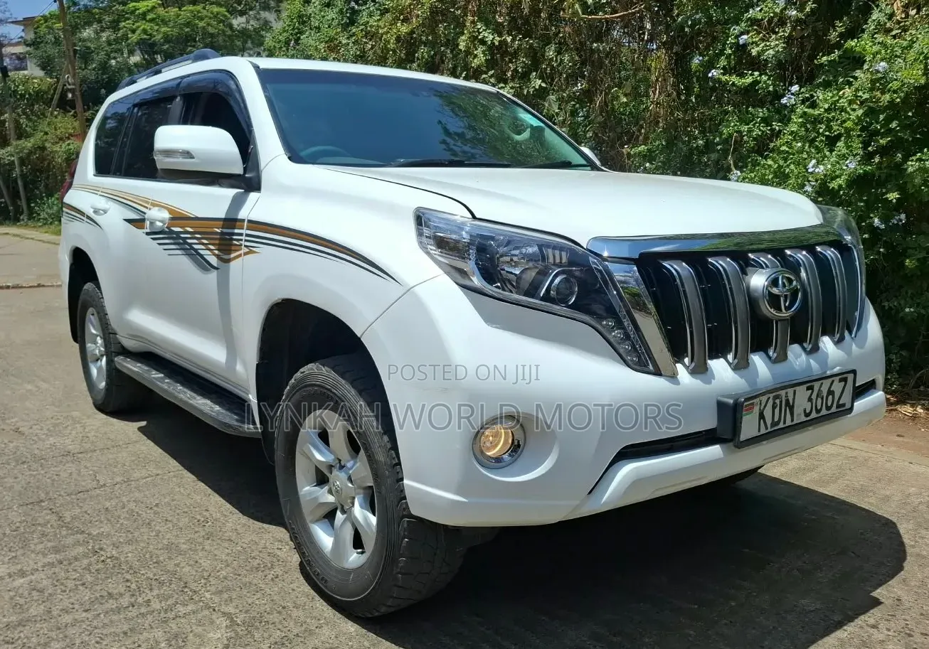 Toyota Land Cruiser Prado 2012 Pearl