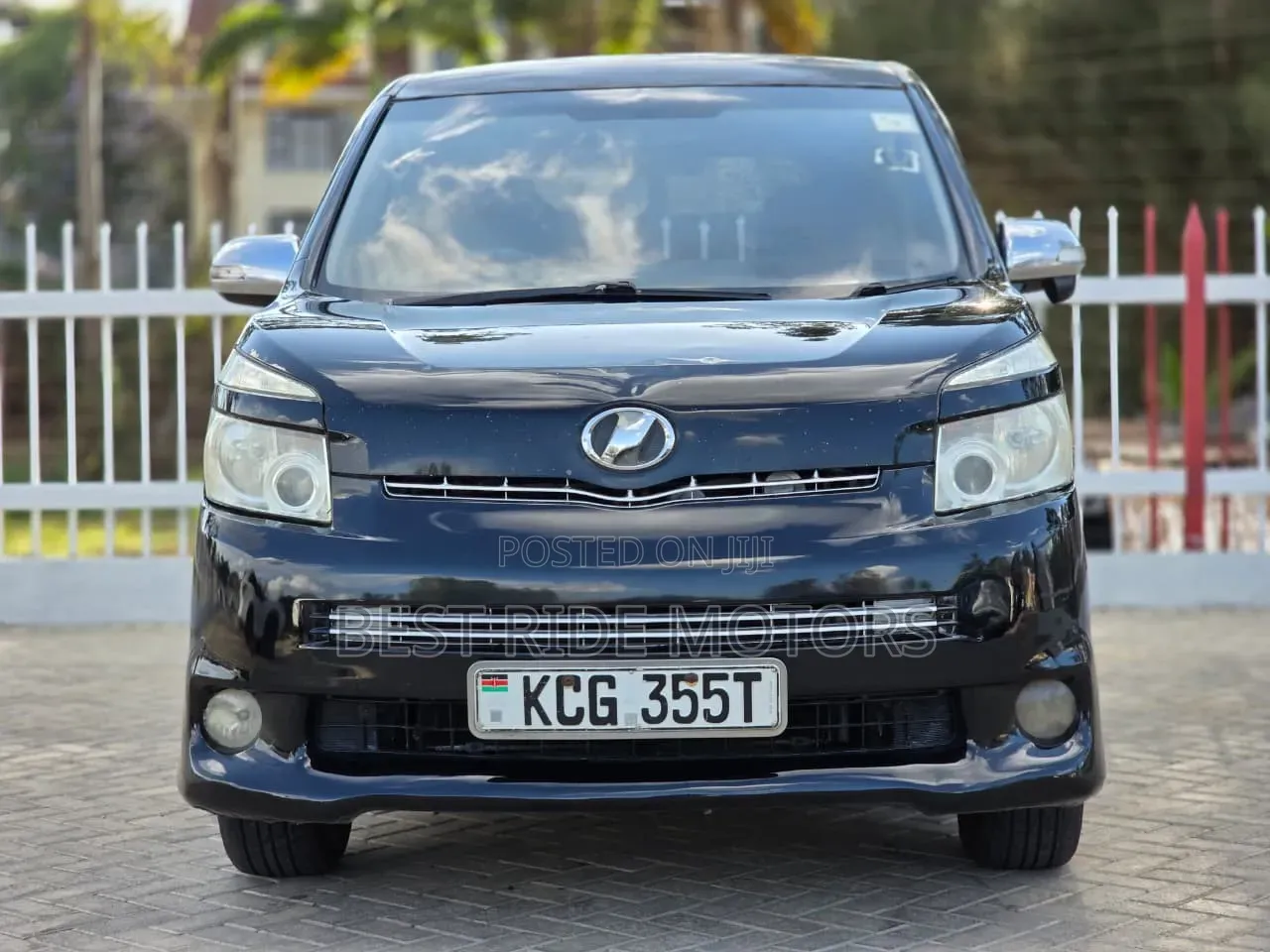 Toyota Voxy X 2WD 8-Seater 2009 Black