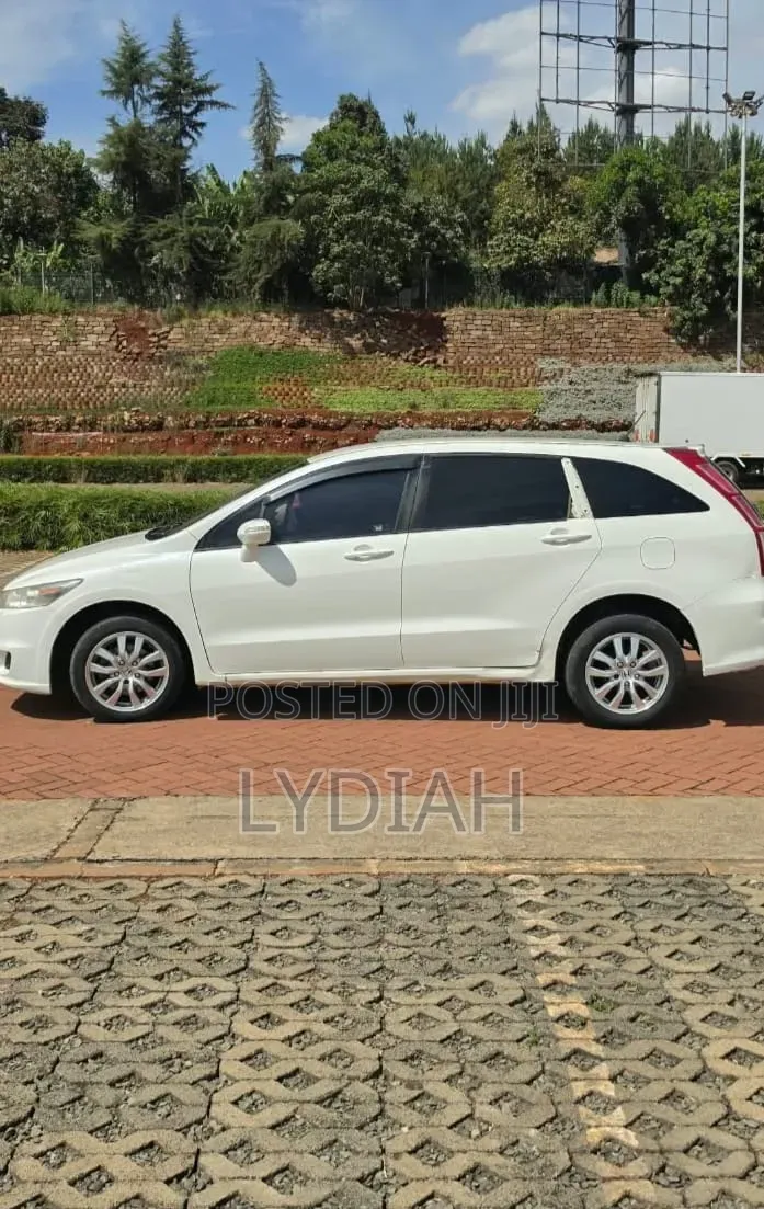 Honda Stream 2009 White