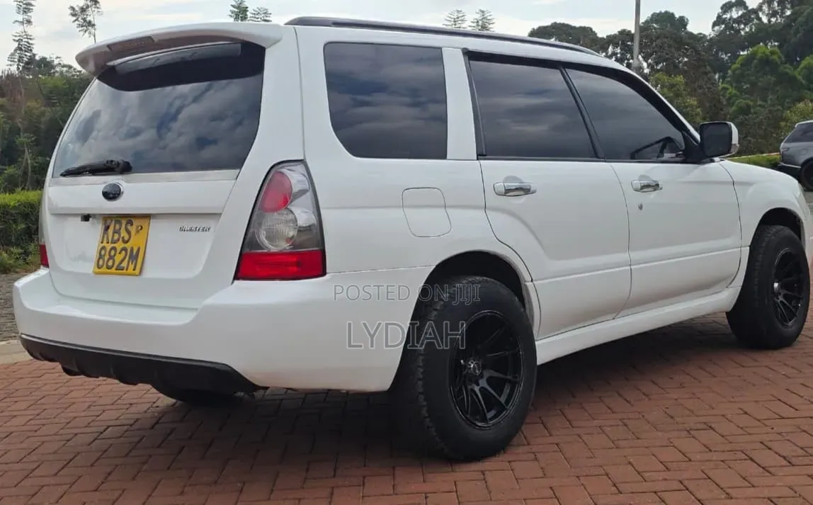 Subaru Forester 2005 White