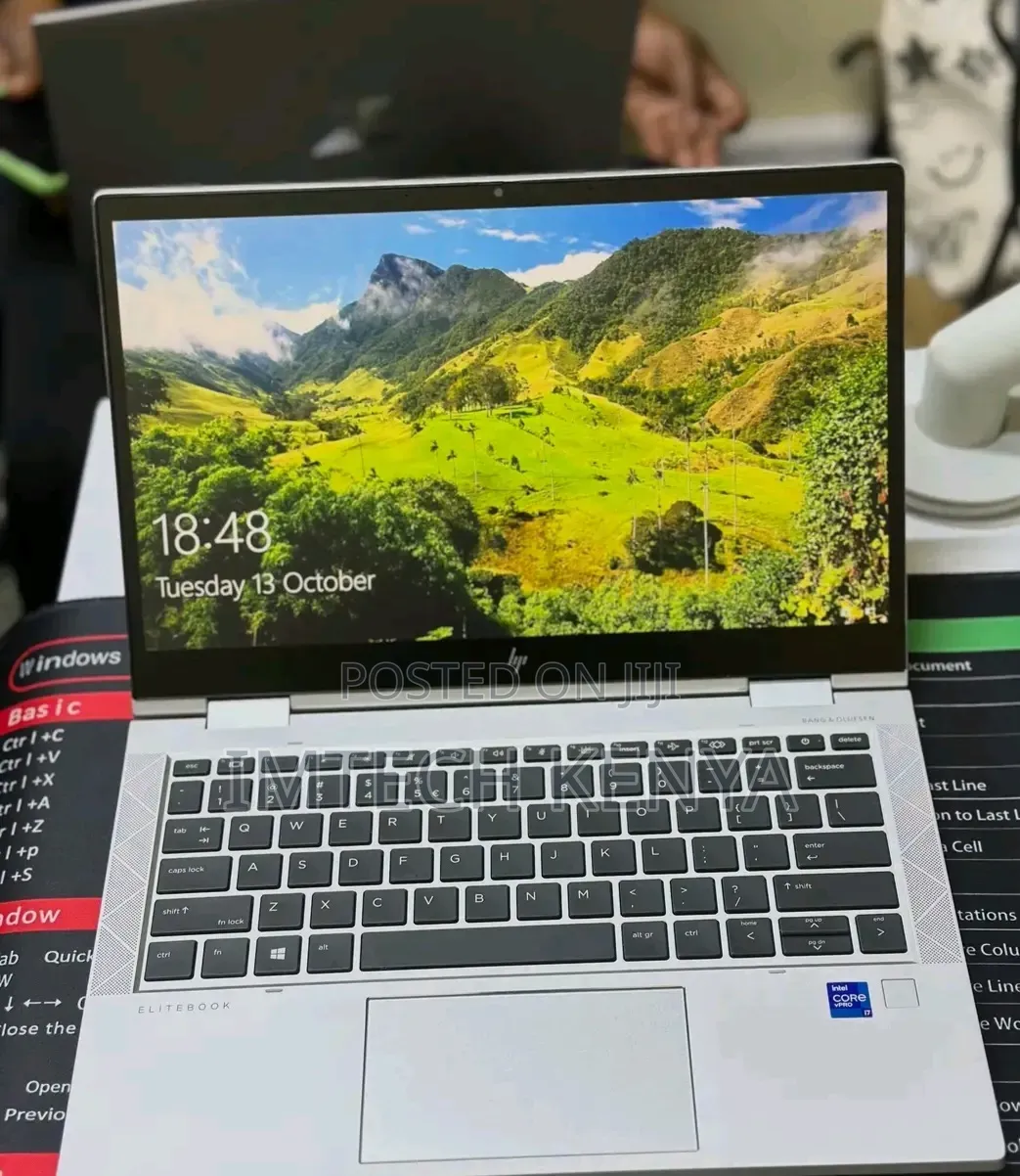 Laptop HP EliteBook 830 G8 16GB Intel Core i7 SSD 256GB