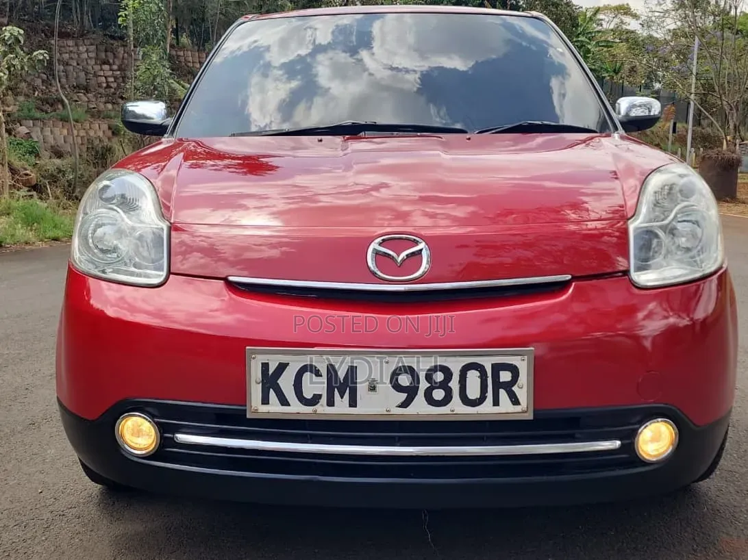 Mazda Verisa 2010 Red