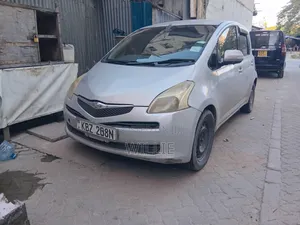 Toyota Ractis 2007 Gray