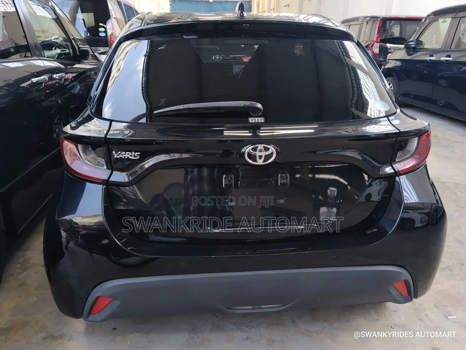 Toyota Yaris 1.5 Sedan L 2020 Black